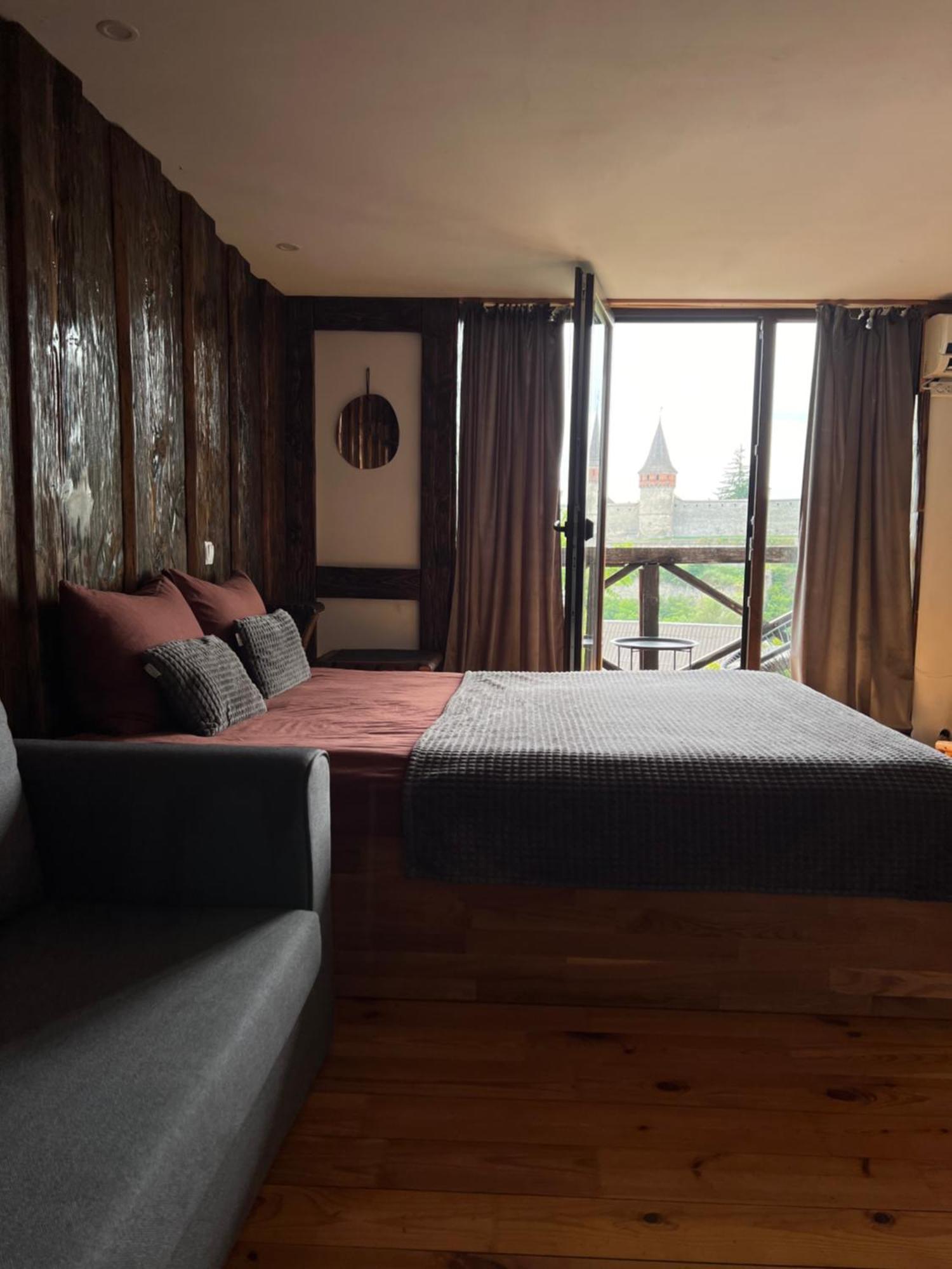 Nazar Stodolya Hotel Камианец-Подилский Екстериор снимка