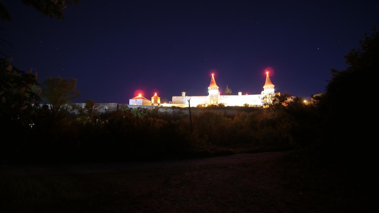 Nazar Stodolya Hotel Камианец-Подилский Екстериор снимка