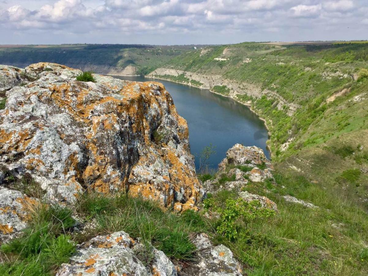 Nazar Stodolya Hotel Камианец-Подилский Екстериор снимка